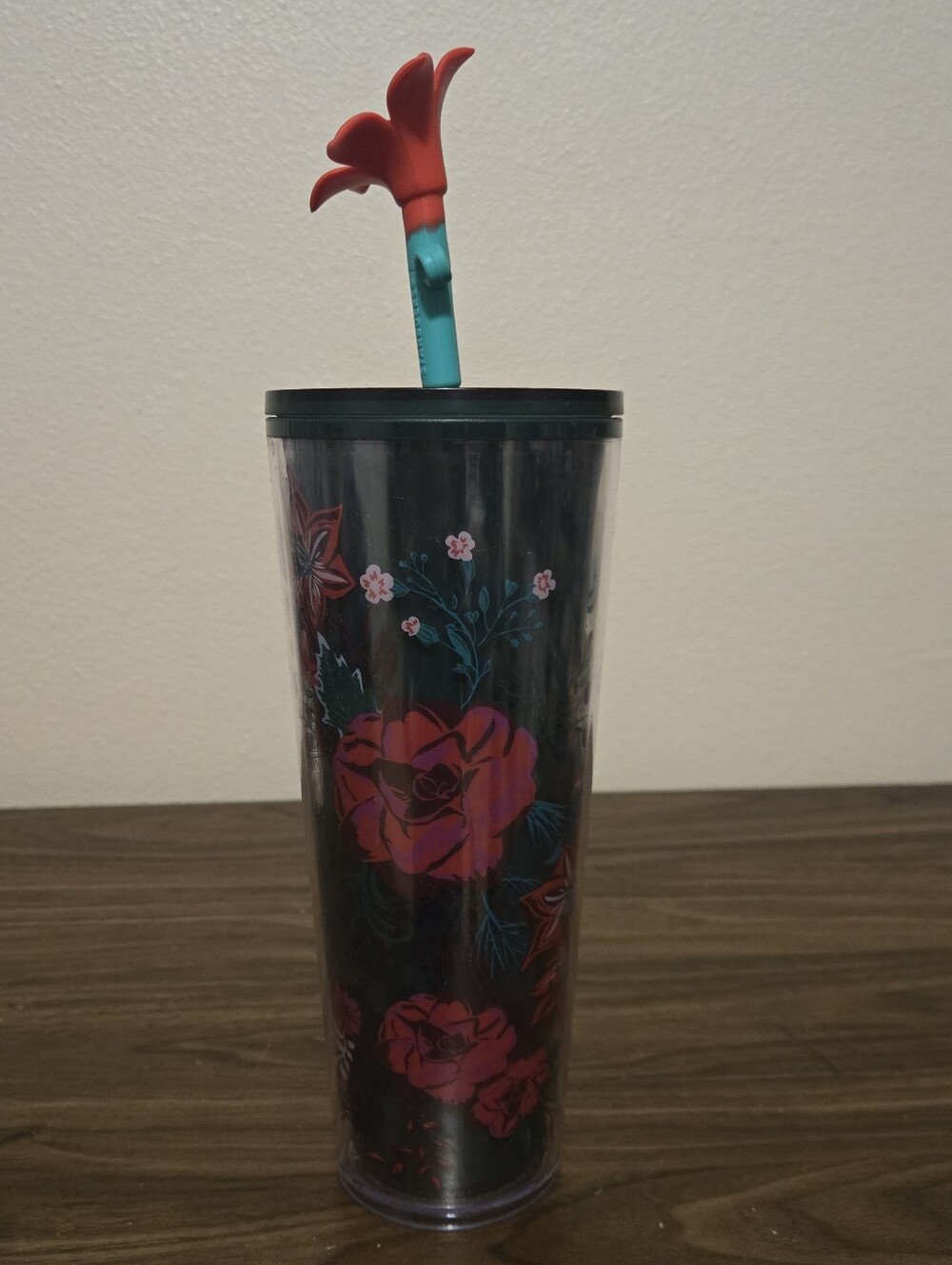 Starbucks Holiday 2022 Poinsettia Venti Tumbler Flower Straw Topper